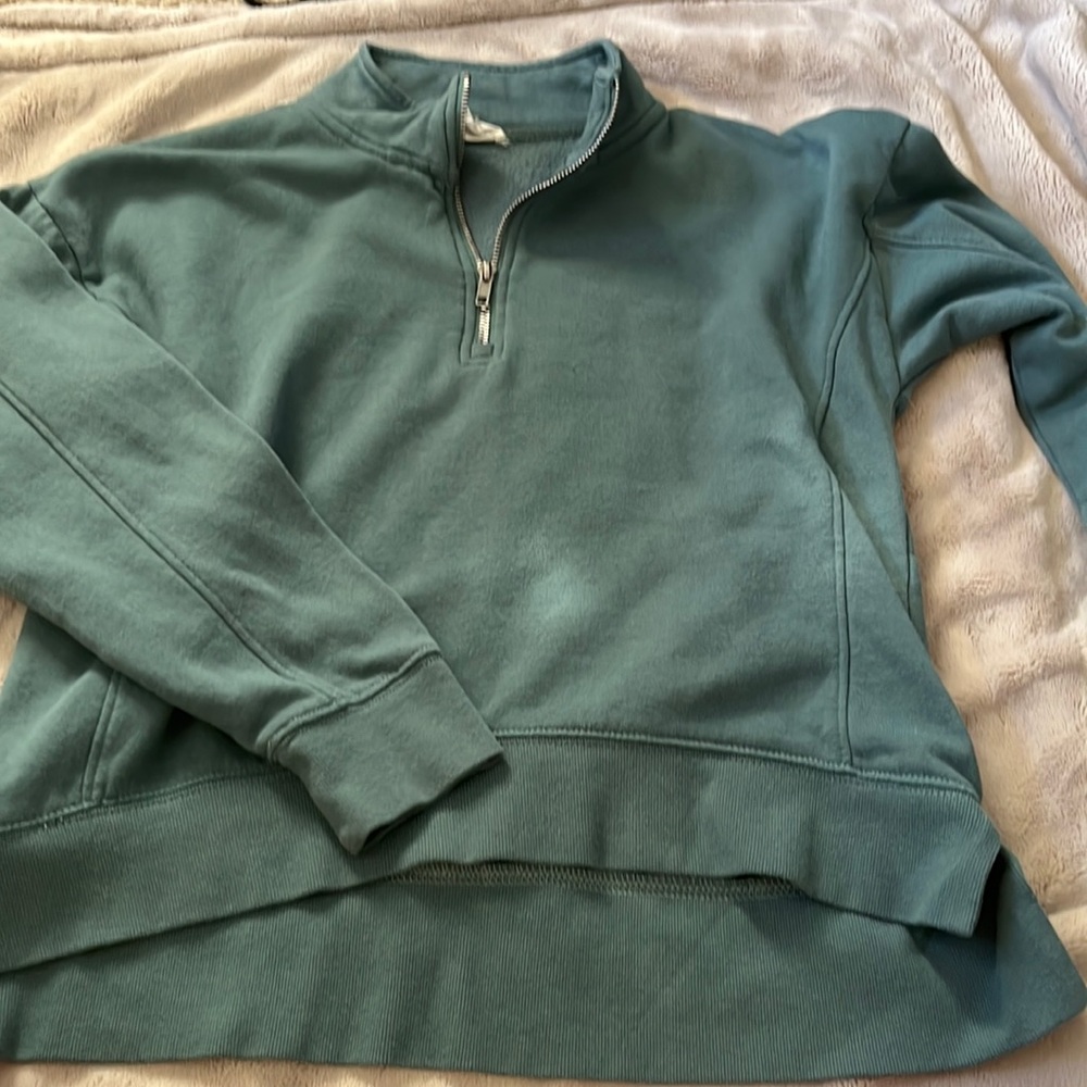 Hippie Rose Quarter zip-up